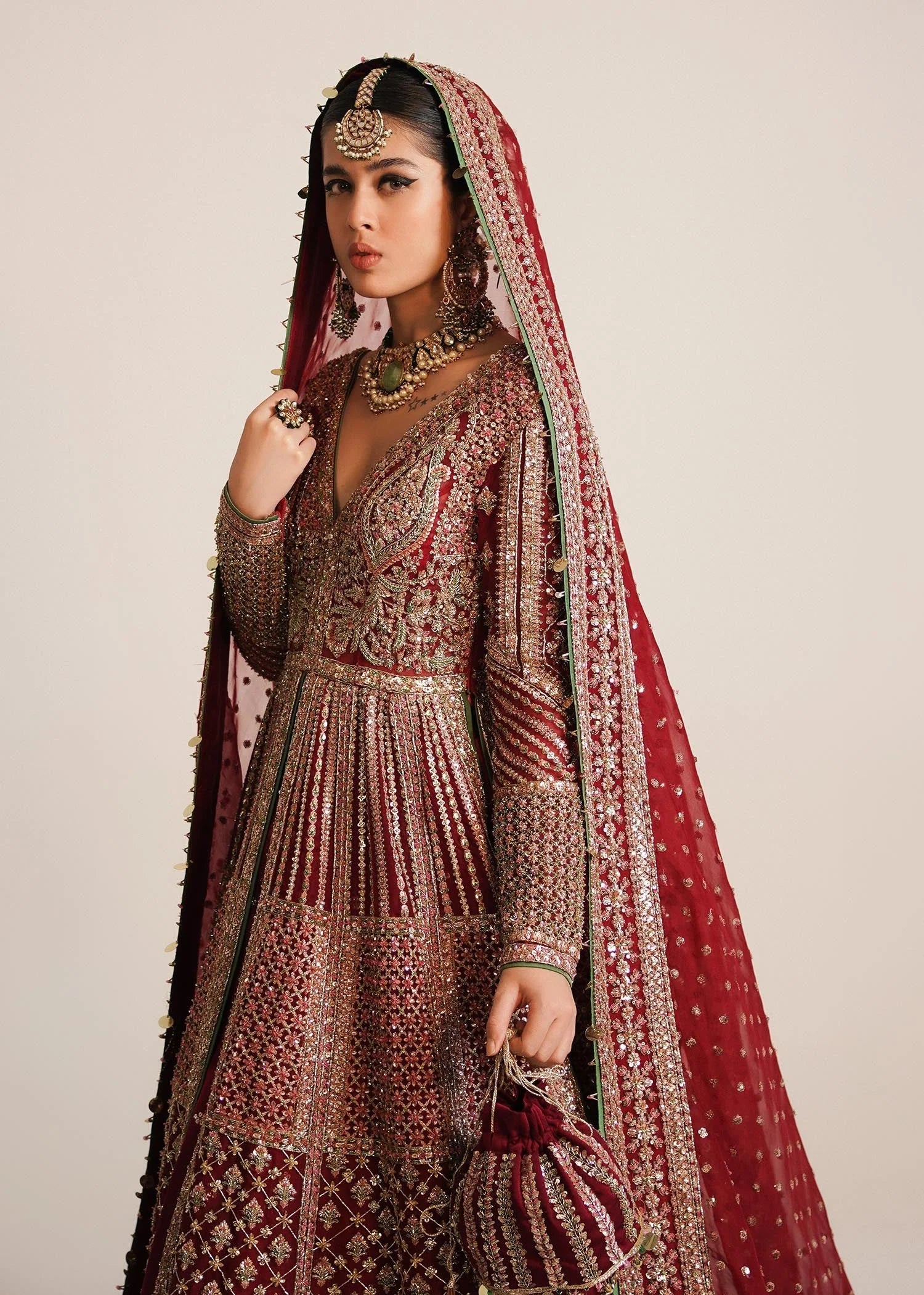 Majestic Crimson Bridal Ensemble – A Regal Symphony of Tradition & Grandeur