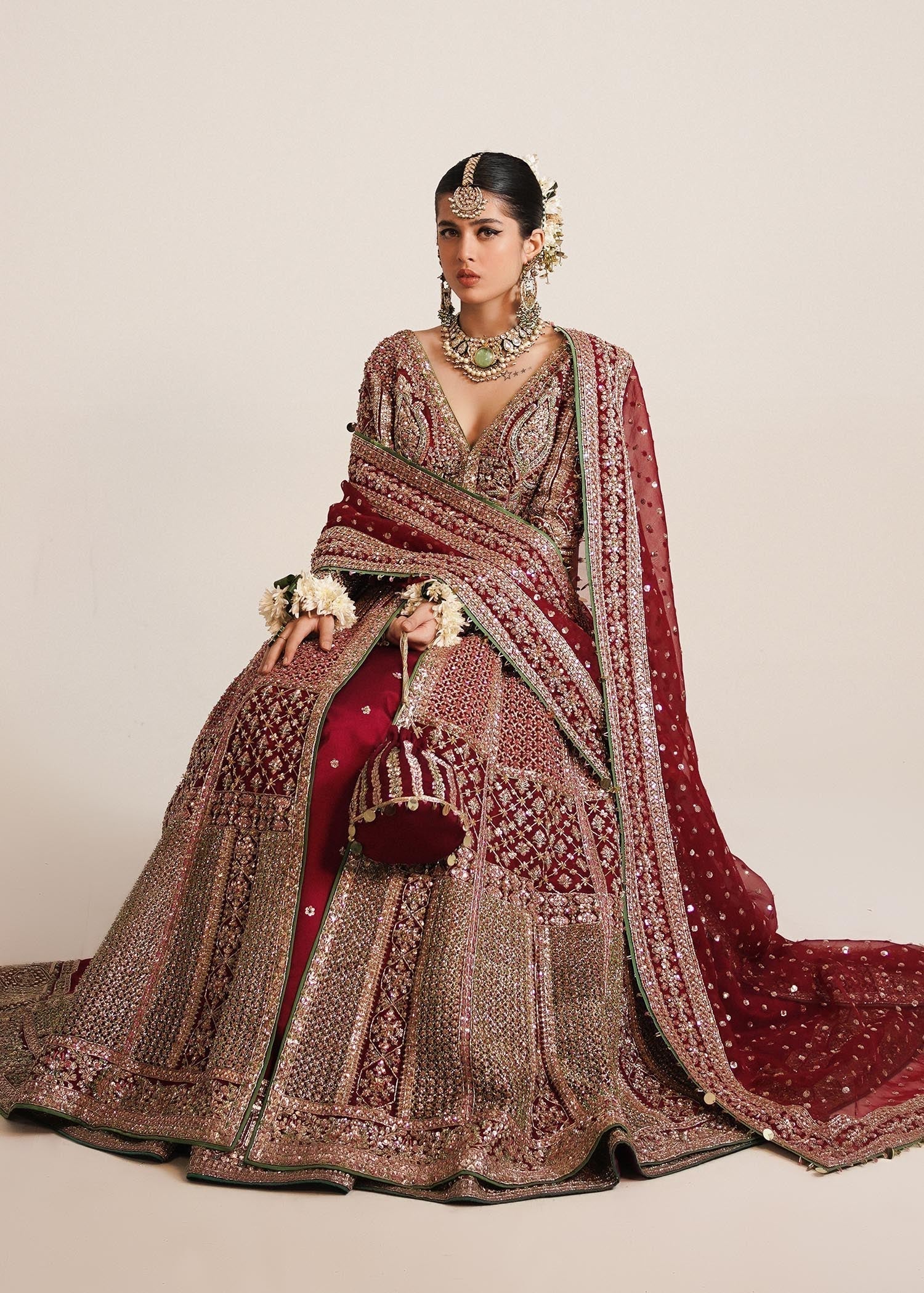 Majestic Crimson Bridal Ensemble – A Regal Symphony of Tradition & Grandeur